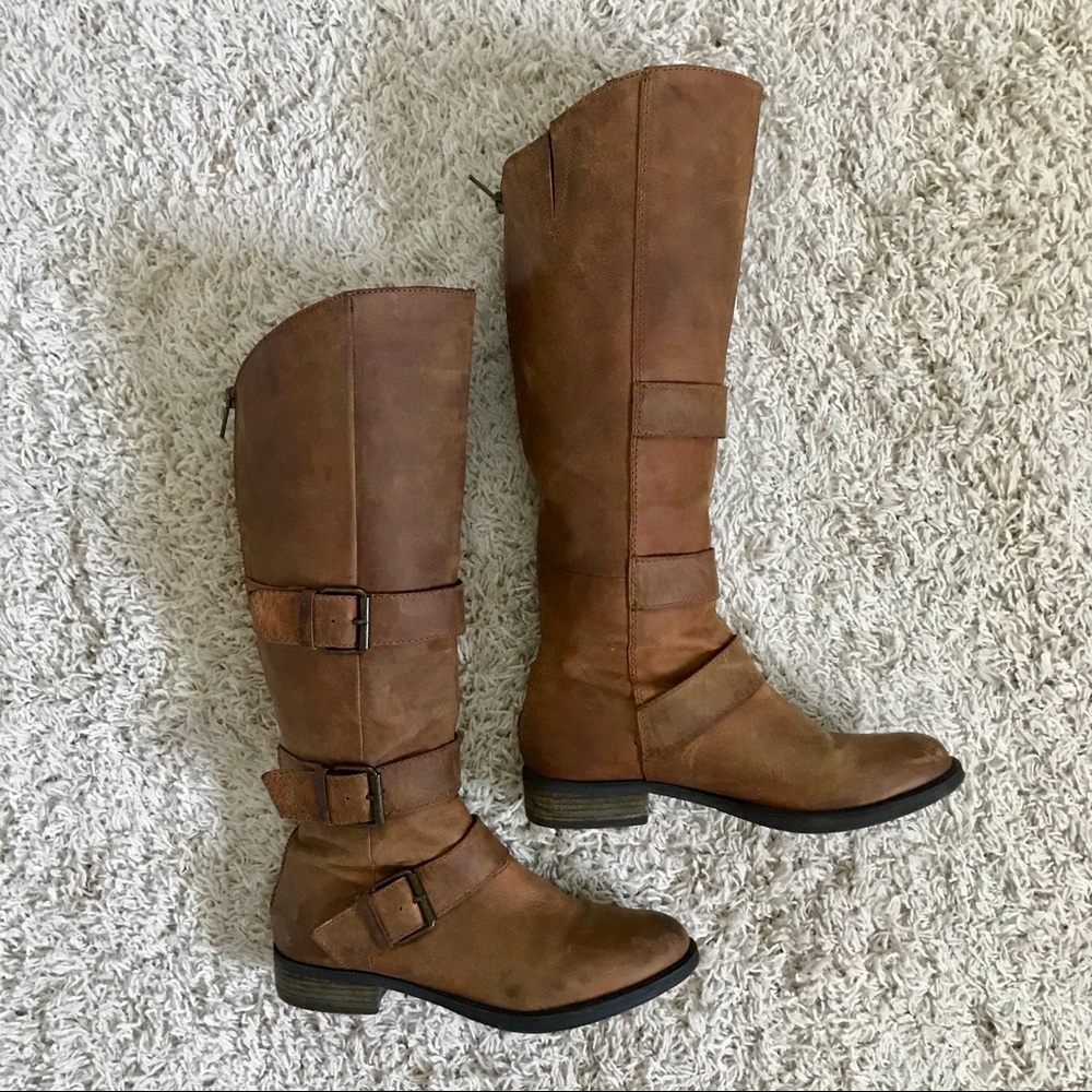 ·{Steve Madden}· 3 buckle riding boots